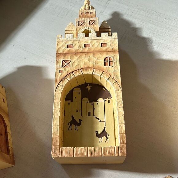 Amazing Nativity 3 D Puzzle - Picture 12 of 17